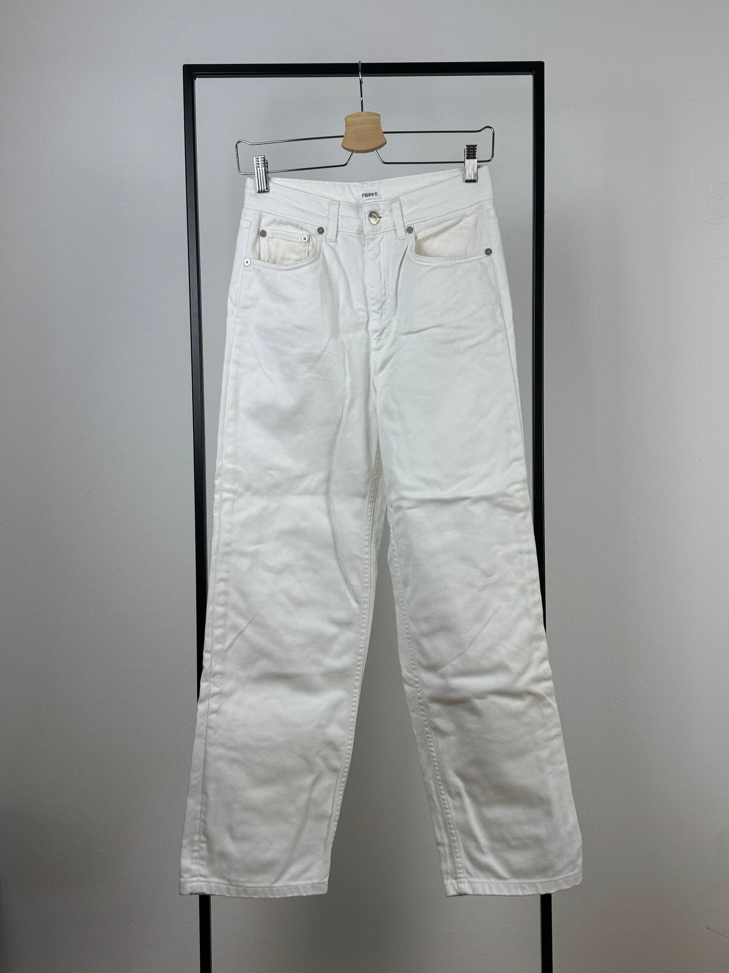 Filippa K ‘Jean’ white Jeans