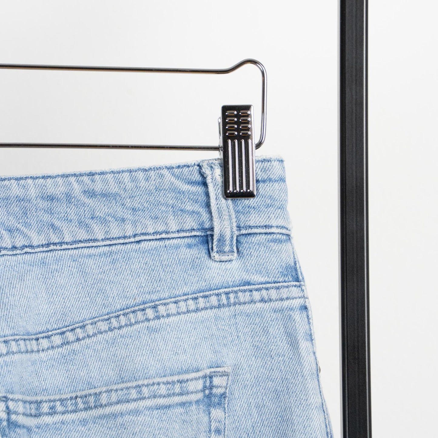 Alex light wash denim