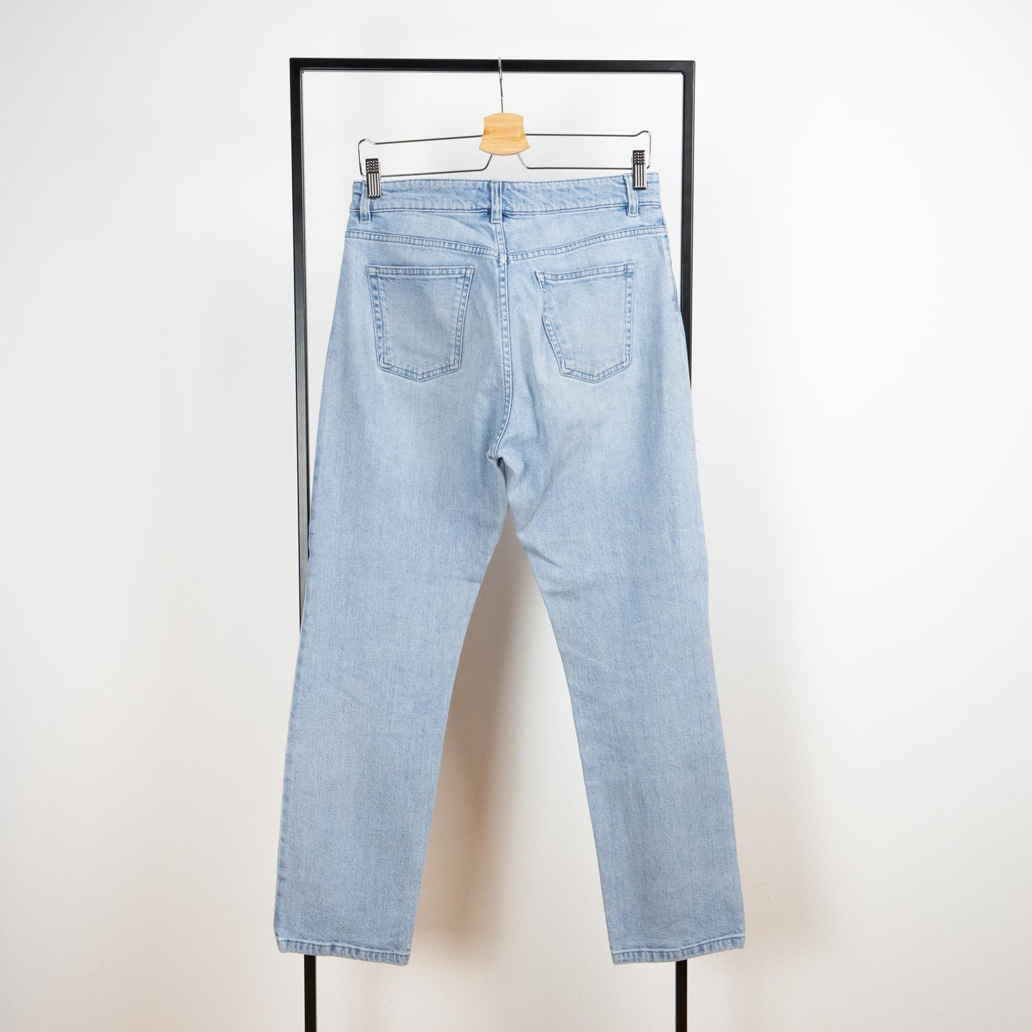 Alex light wash denim