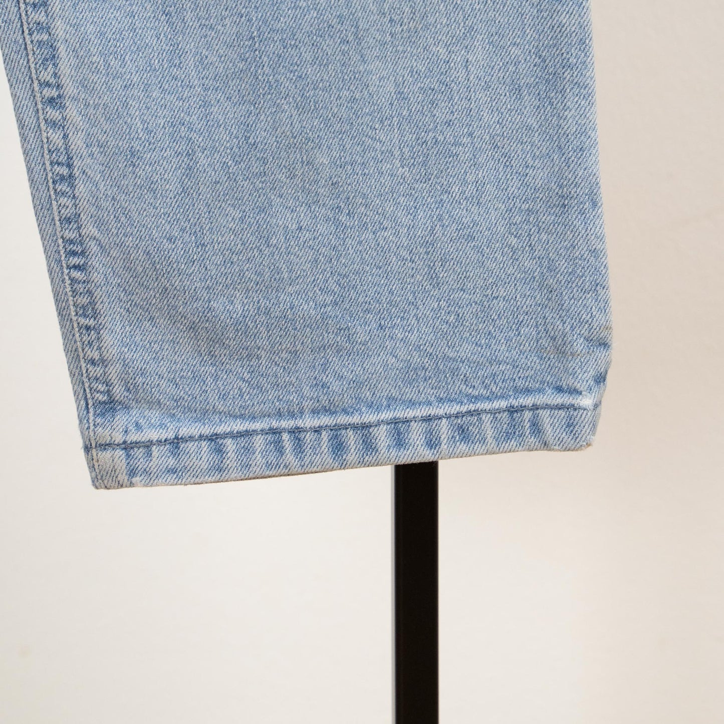 Alex light wash denim