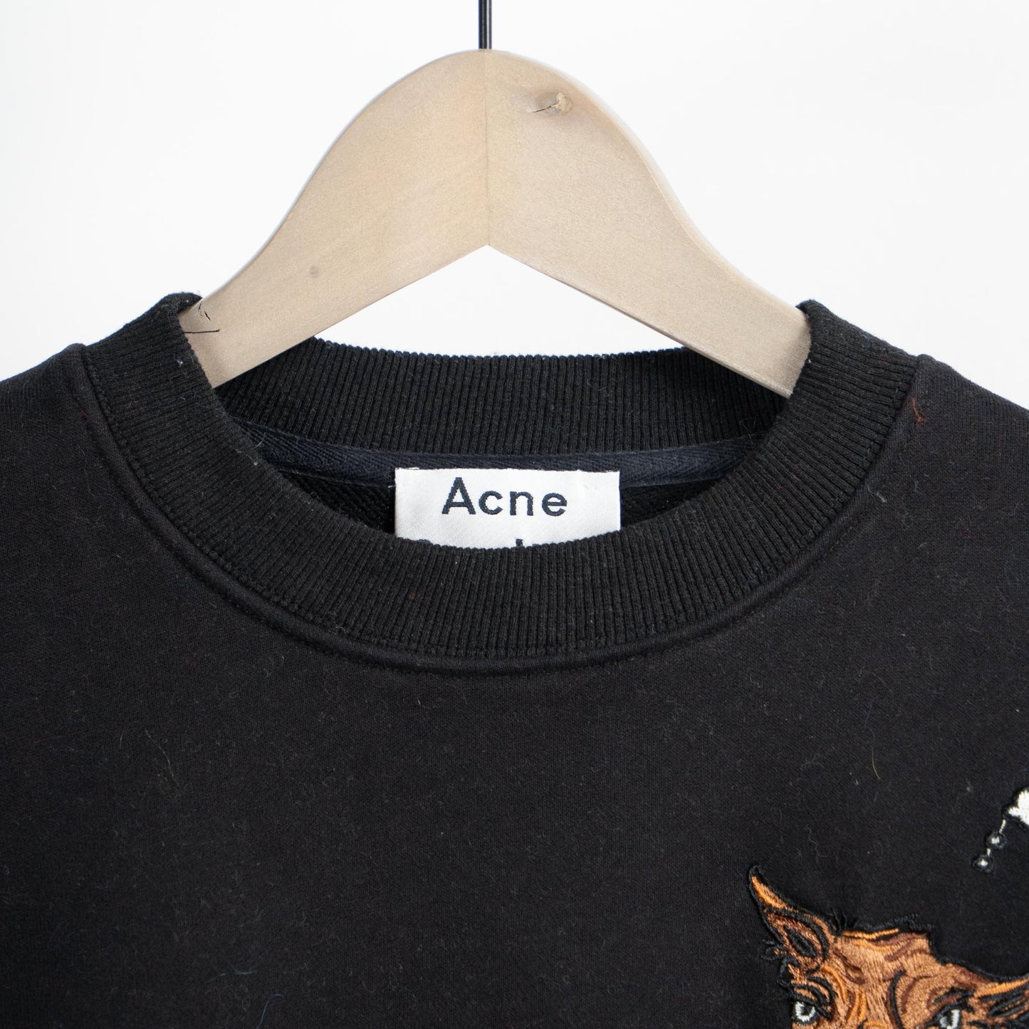 Forba Animal Embroidered Crew Pullover
